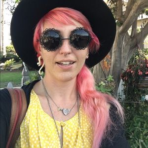 Meet your Posher, Jamie